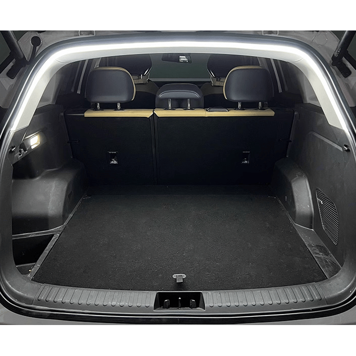 Dynaaminen ja kirkas tavaratilan LED-valonauha