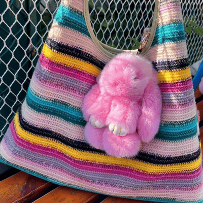 Käsintehty Bunny PomPom -avaimenperä
