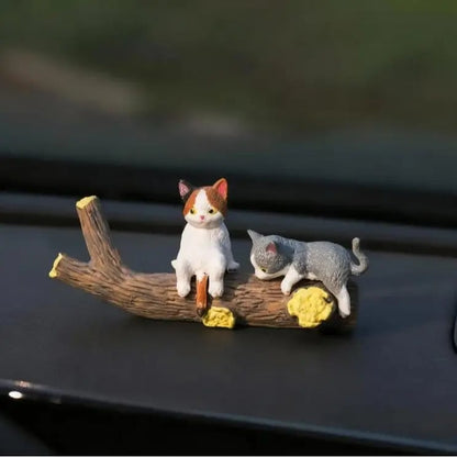 Käsinmaalatut mini-kissapatsaat työpöydälle 😺