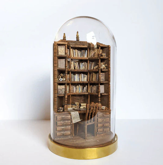 Miniatyyrikirjasto ”The Bay Library”
