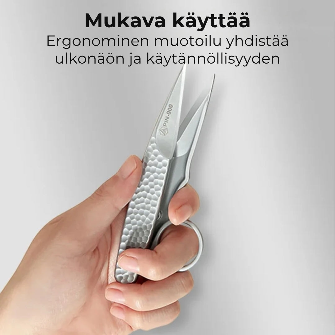 Ruostumattomasta mikrokiteisestä teräksestä valmistetut sakset