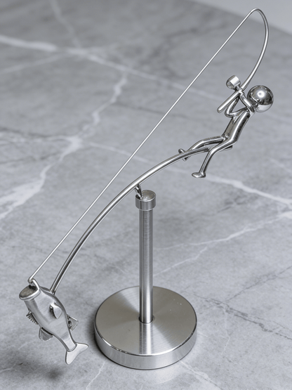 🎣 Tasapainotteleva kalastaja -veistos