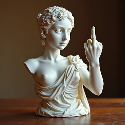 Venus With Attitude – Alkuperäinen “keskisormi” -patsas