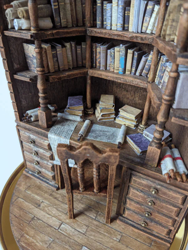 Miniatyyrikirjasto ”The Bay Library”