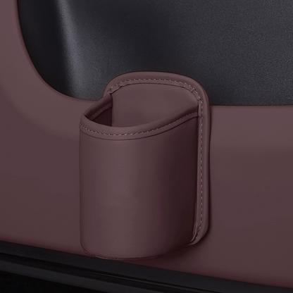 Nahkainen mukipidike autoon – clip-on-kiinnitys