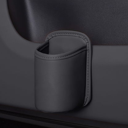 Nahkainen mukipidike autoon – clip-on-kiinnitys