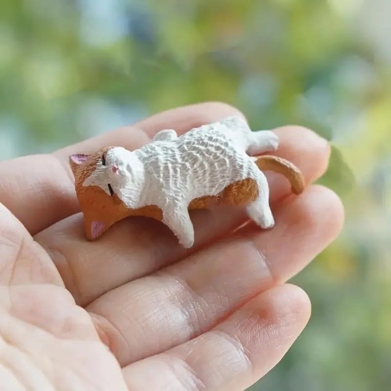 Käsinmaalatut mini-kissapatsaat työpöydälle 😺
