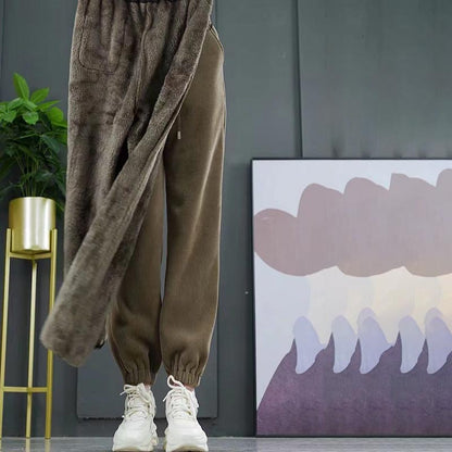 Naisten lämpimät ja pehmeät vakosamettihousut